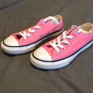 Girls Pink a Converse